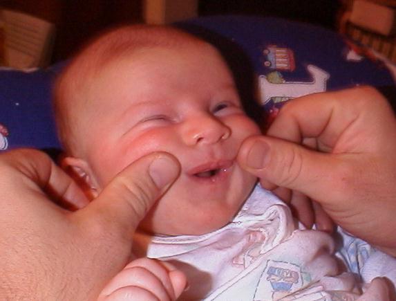 r0300334.jpg (39460 bytes)